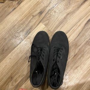 *need to be cleaned* black vans size 10